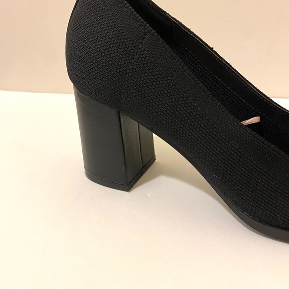 Adrienne Vittadini Brittiny Stretch Heeled Slip on *Right Foot Only* Single 8.5 - Picture 10 of 12